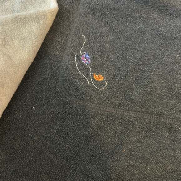 Disney Pooh pullover 1/4 zip Eeyore size large - Picture 3 of 6